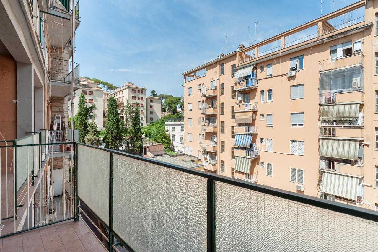 Vatican Stemar Apartment Рим Екстериор снимка